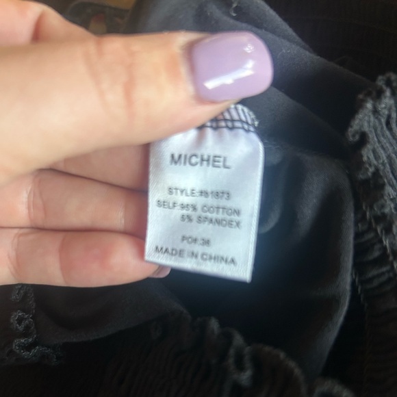 Sakura top size XS black with floral mesh around the shoulder and collar - Picture 10 of 10